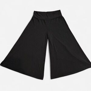Vintage Black Wide leg capri